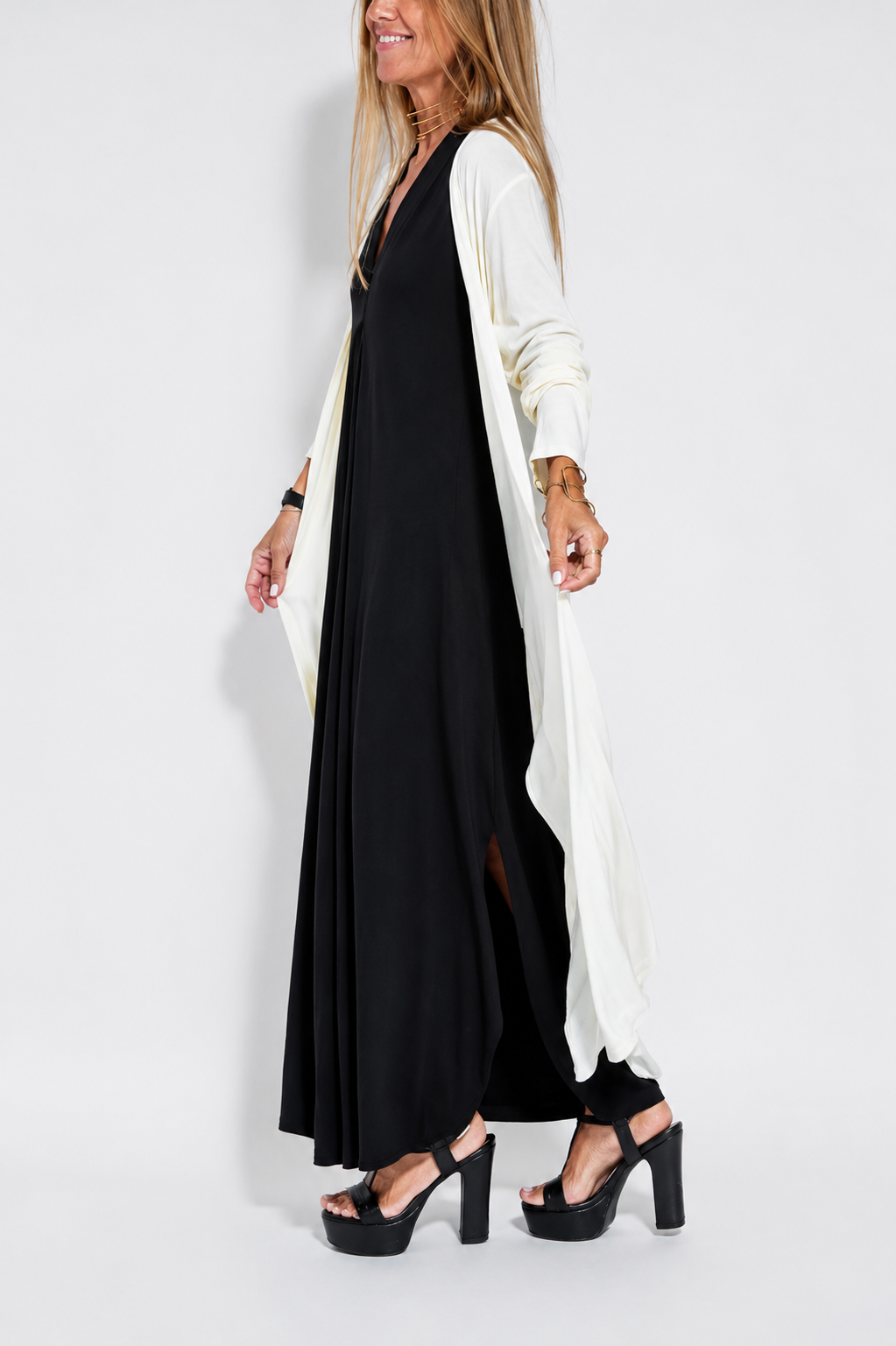 robe sans manches à col en V et gilet long uni