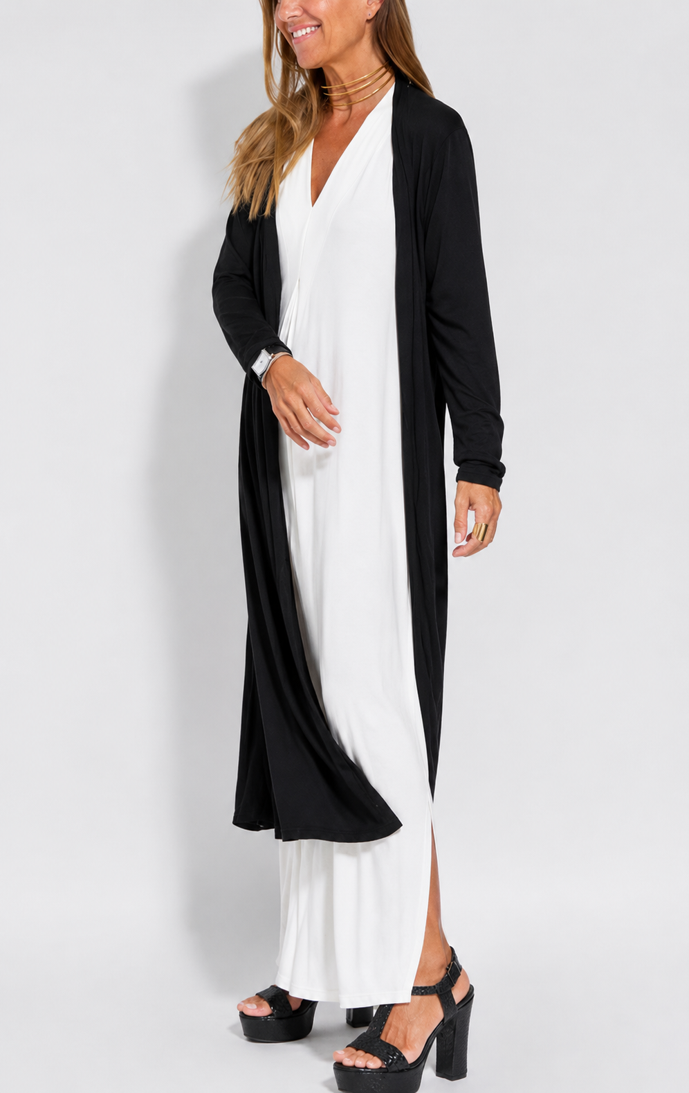 robe sans manches à col en V et gilet long uni